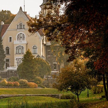 Hotel Bursztynowy Palac 코잘린 외부 사진