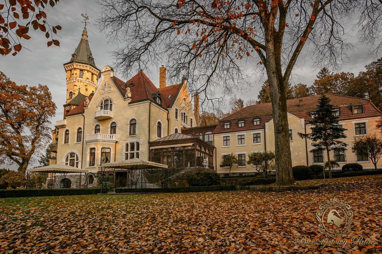 Hotel Bursztynowy Palac 코잘린 외부 사진