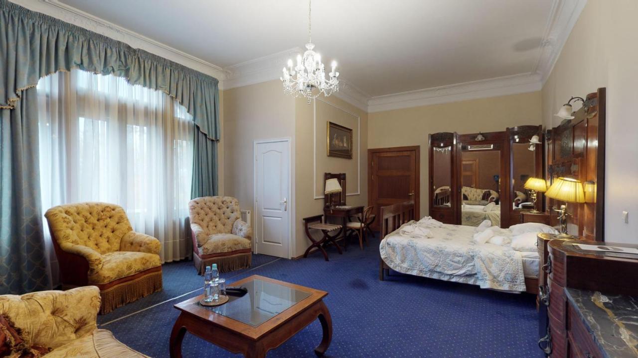 Hotel Bursztynowy Palac 코잘린 외부 사진