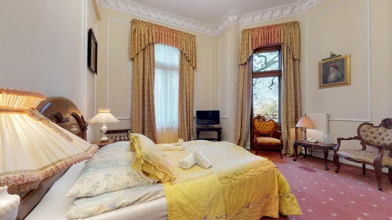 Hotel Bursztynowy Palac 코잘린 외부 사진
