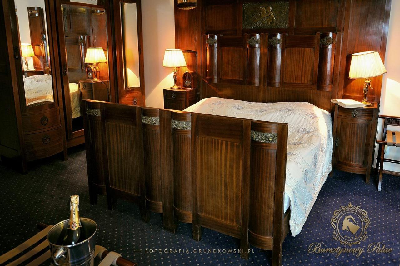 Hotel Bursztynowy Palac 코잘린 외부 사진